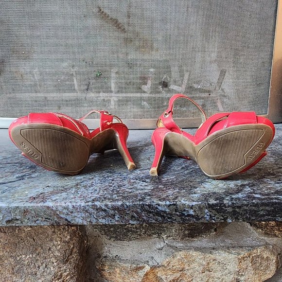 Guess Red Glossy Patent Leather Spike Peep Toe Heels Size 6M - Picture 11 of 16